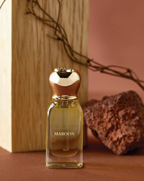 Maroon – Oil